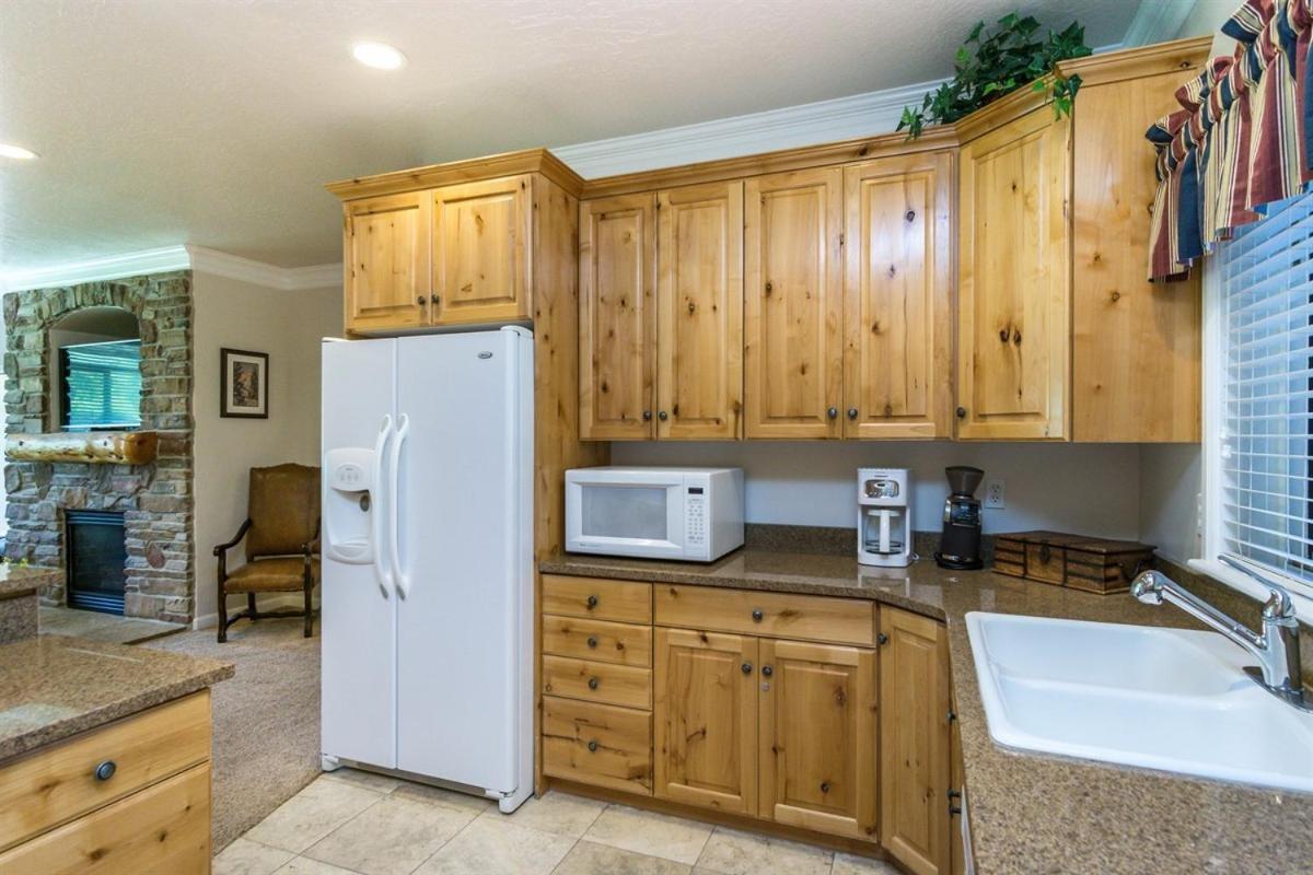 1 Bedroom Vacation Rental On The Shores Of Pineview Reservoir,Ls15A Huntsville Zimmer foto
